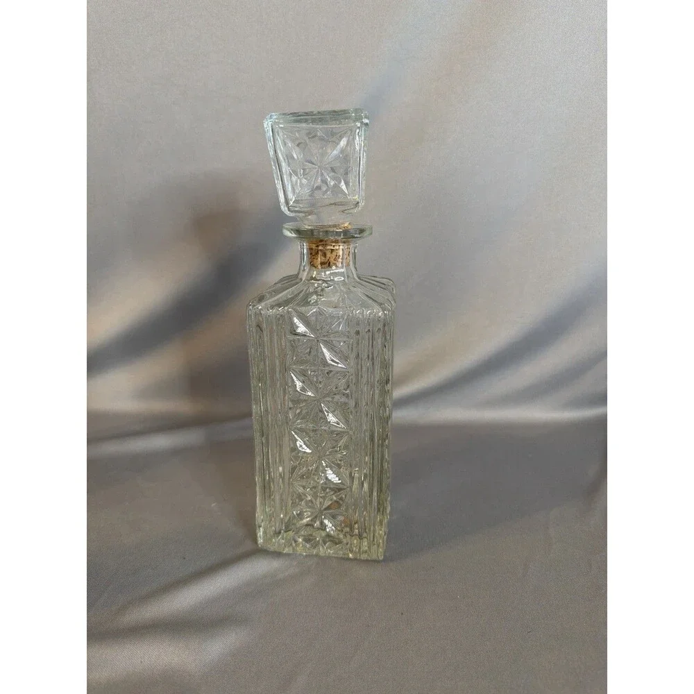 Vintage Glass Liquor Decanter Square Starburst Pattern w Stopper 9”